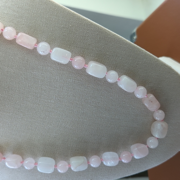 Pink Rose Quartz Necklace 22" - Picture 5 of 5